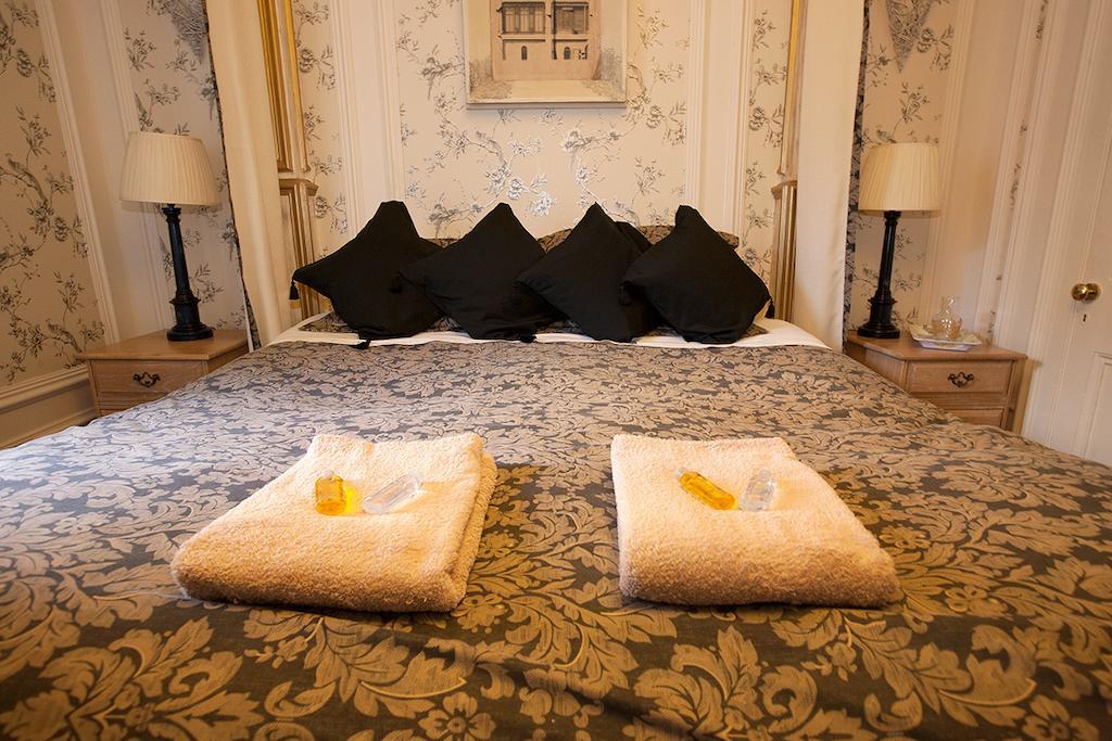 Victoria House B&B Crieff Szoba fotó